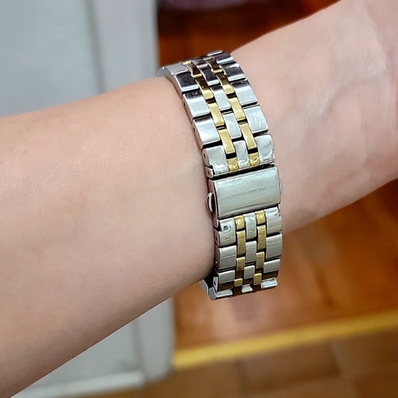 Michael Kors Watch - Picture 9 of 12